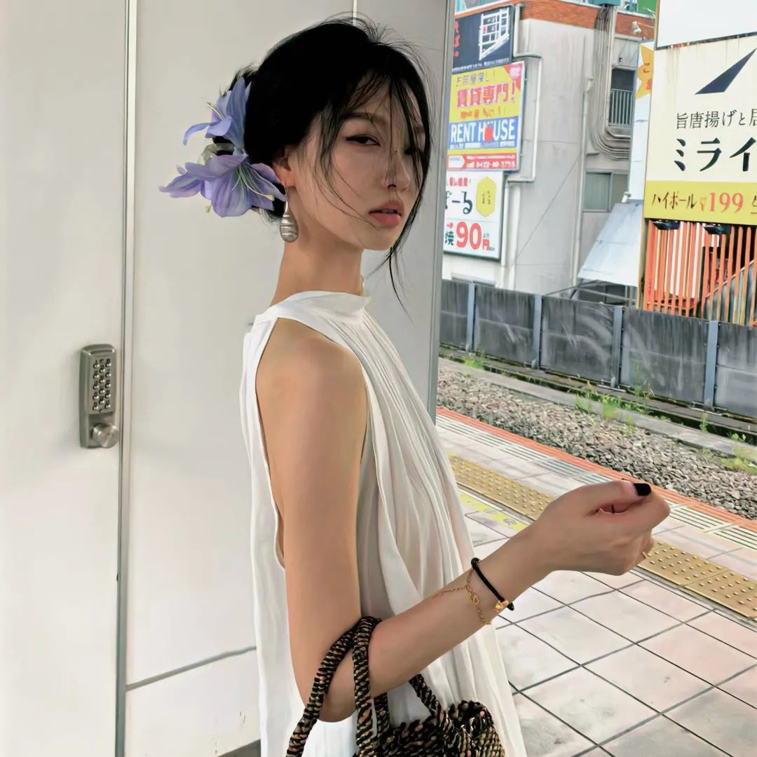 血染两山红
